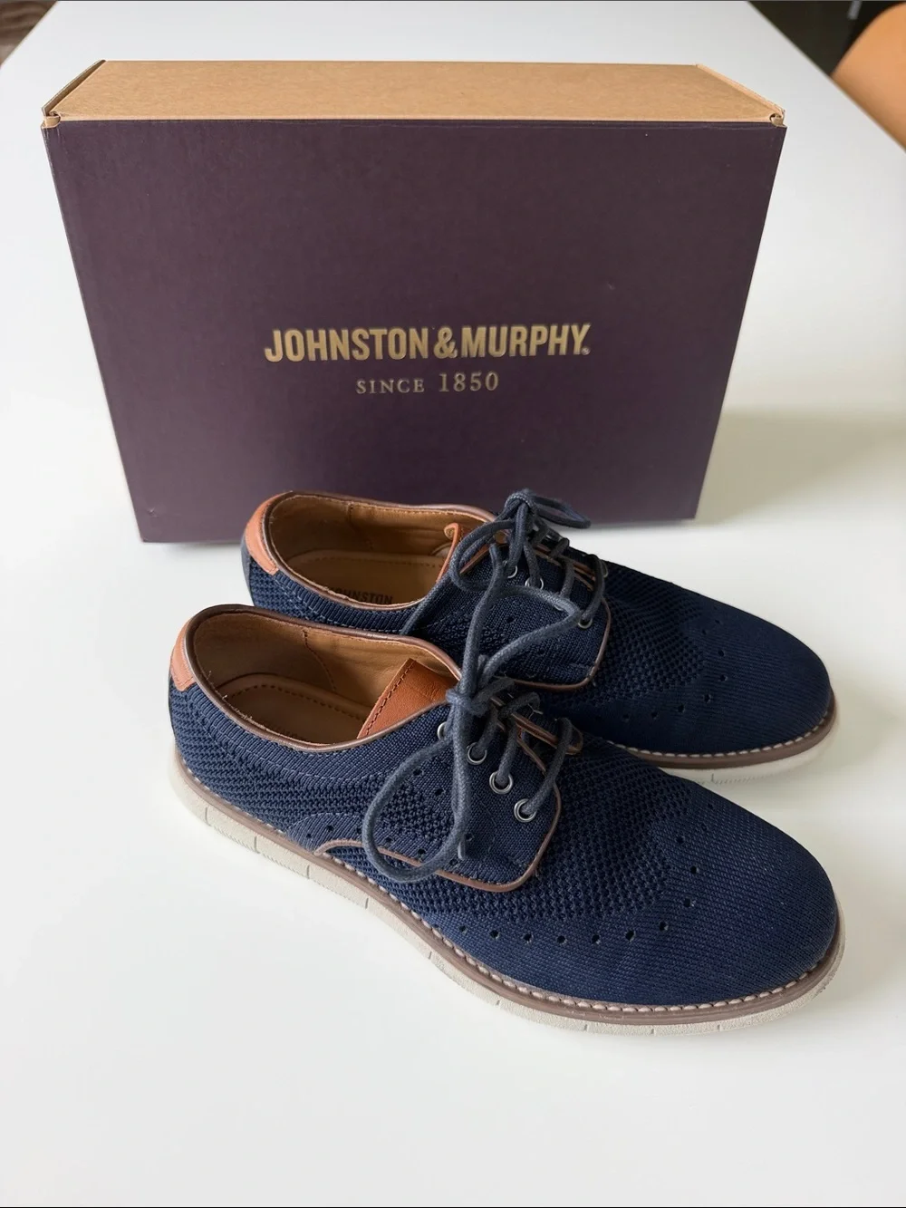 Johnston & Murphy Navy Knit Wingtip Derby with Brown Trim Boys Size 1